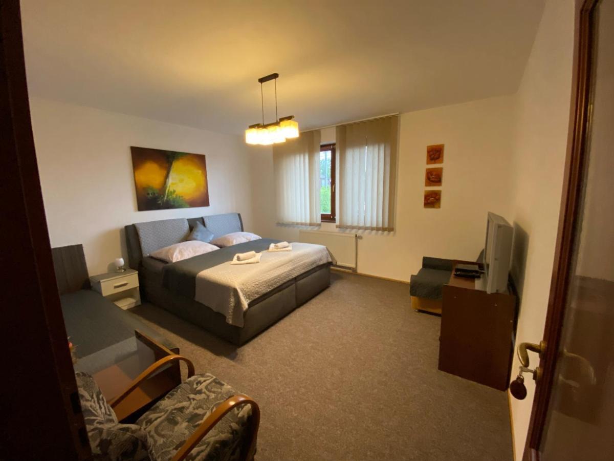 Brezno 2 Izbovy Apartman Sabi 外观 照片