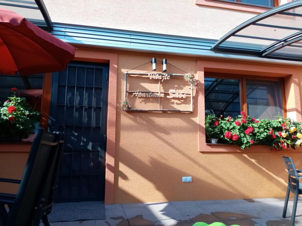 Brezno 2 Izbovy Apartman Sabi 外观 照片